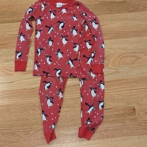 Size 6-7 Hanna Andersson Red Christmas Penguin Kids Pajamas